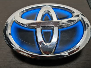 Эмблема/значок Toyota Prius гибрид