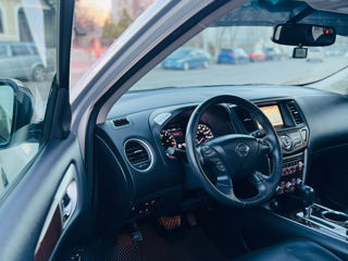 Nissan Pathfinder foto 6