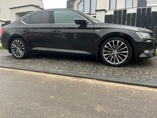 Skoda Superb foto 3