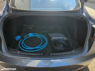 Tesla Model 3 foto 20