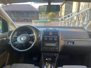 Volkswagen Touran foto 6