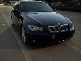 BMW 3 Series foto 4