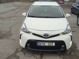 Toyota Prius + foto 2