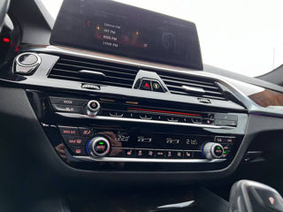 BMW 5 Series foto 14