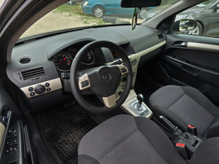 Opel Astra foto 8