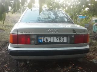 Audi 100 foto 2