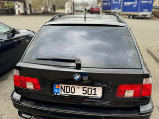 BMW 5 Series foto 4