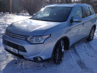 Mitsubishi Outlander foto 7