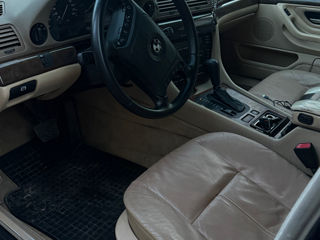 BMW 7 Series foto 9