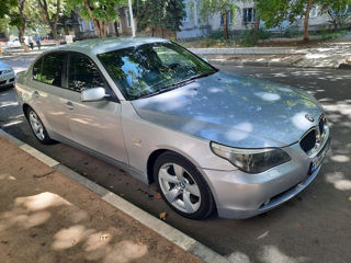 BMW 5 Series foto 4