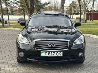 Infiniti M foto 2