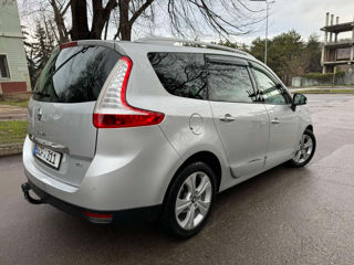 Renault Grand Scenic foto 2