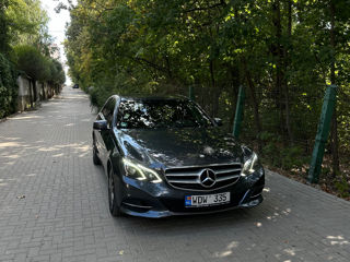 Mercedes E-Class foto 1