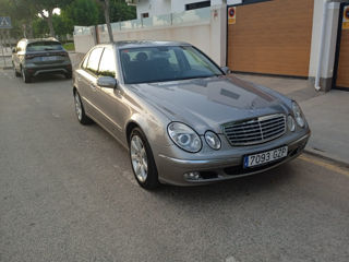 Mercedes E-Class foto 4