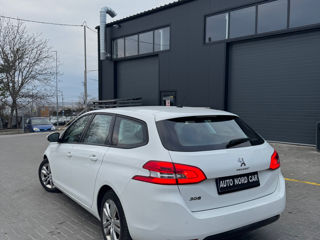 Peugeot 308 foto 3