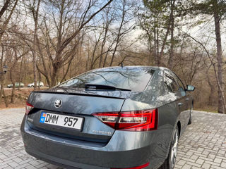 Skoda Superb foto 5