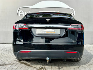 Tesla Model X foto 6