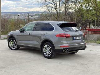 Porsche Cayenne foto 3