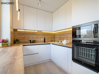 Bucătărie modernă, mat de culoare alb foto 6