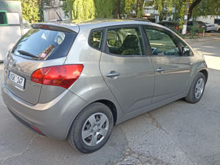 KIA Venga foto 2