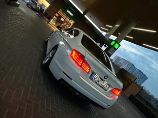 BMW 5 Series foto 5