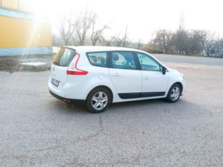 Renault Grand Scenic foto 4