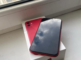 iPhone 11 red foto 1