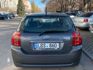 Toyota Corolla foto 4