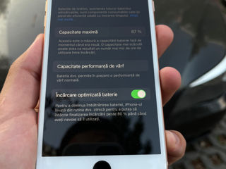 Se vinde iphone 8 plus foto 4
