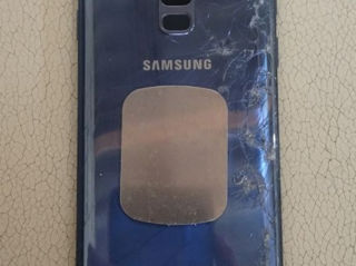Vând Samsung Galaxy S9+ foto 4