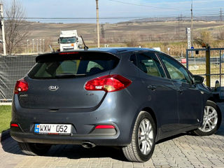 KIA Ceed foto 2