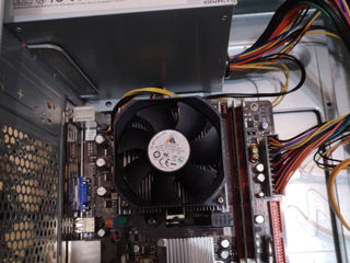 Athlon X2 240 + GT8600 256 mb GDDR3 + 3Gb RAM + 320 HDD foto 2