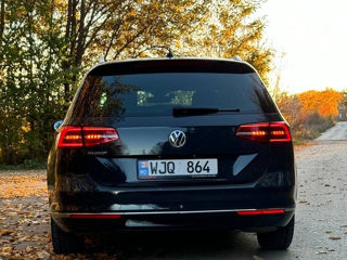 Volkswagen Passat foto 3