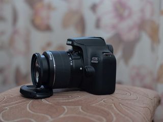 Canon 4000D Kit (3000 de cadre) foto 1