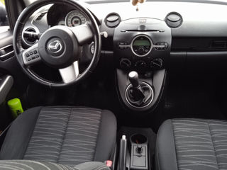 Mazda 2 foto 8