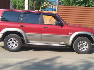 Nissan Patrol foto 1