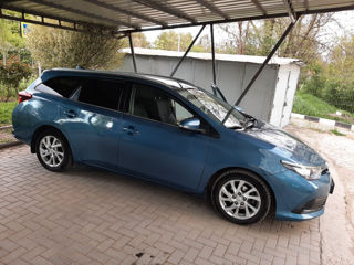 Toyota Auris foto 3