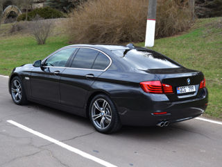 BMW 5 Series foto 2