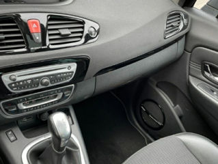 Renault Grand Scenic foto 6