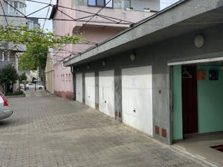 Se vinde garaj sector Centru str. Eminescu colt cu Bucuresti 30,1 m2, privatizat, сu subsol, ideal foto 7