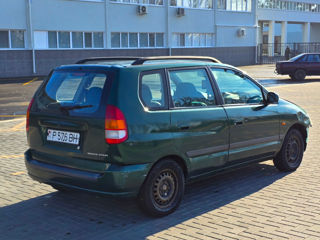 Mitsubishi Space Star foto 2