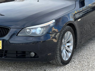 BMW 5 Series foto 4