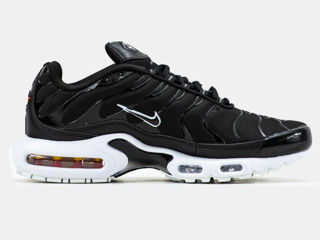 Продам nike air max tn plus black white foto 5