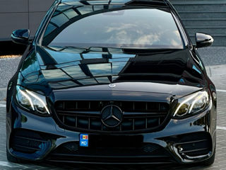 Mercedes E-Class foto 2