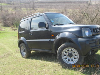 Suzuki Jimny foto 9