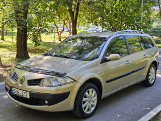 Renault Megane foto 1