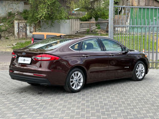 Ford Fusion фото 6