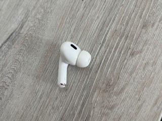 Продам Airpods Pro 2 левый