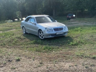 Mercedes E-Class foto 5