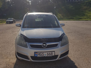 Opel Zafira foto 5